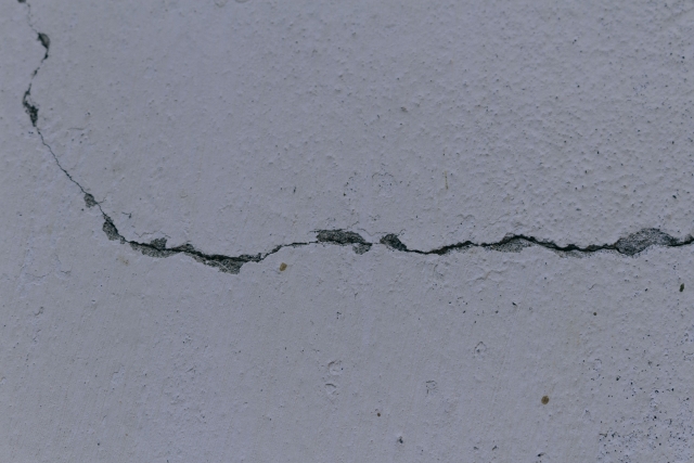 ひび割れ(クラック)